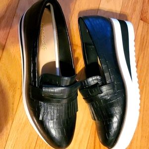 Slip-on platform